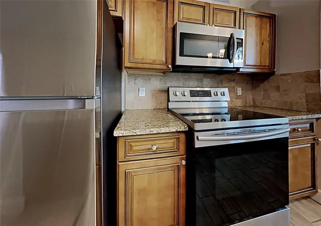 Photo 4 of Single family home for sale at 1604 Chatham Cir, Apopka, FL 32703 | MLS# C7526751 | Listing updated on 2026-09-03