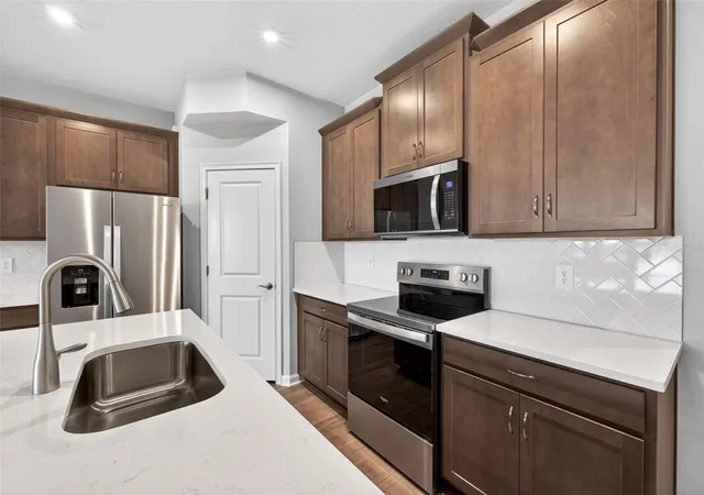 Photo 3 of Townhouse for sale at 9187 Aurelia Ave, Parrish, FL 34219 | MLS# TB8513770 | Listing updated on 2026-10-28