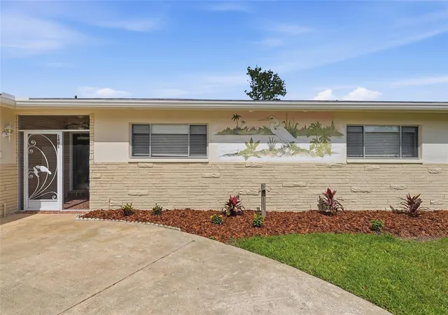 4th image of 1401 Se Paradise Ave, Crystal River, FL 34429 | MLS# P4938871