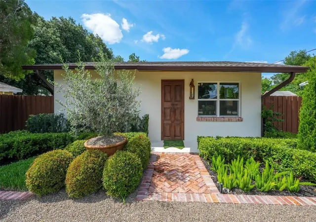2nd image of 10541 3rd Ave, Ocoee, FL 34761 | MLS# O6412048
