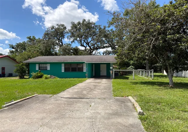 Photo 2 of Single family home for sale at 21160 Sw Honeysuckle St, Dunnellon, FL 34431 | MLS# OM725679 | Listing updated on 2026-09-28