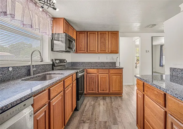 Homes for sale in Mount Dora, FL | 3545 Perkins Ave, Mount Dora, FL 32757 | MLS# V4949362