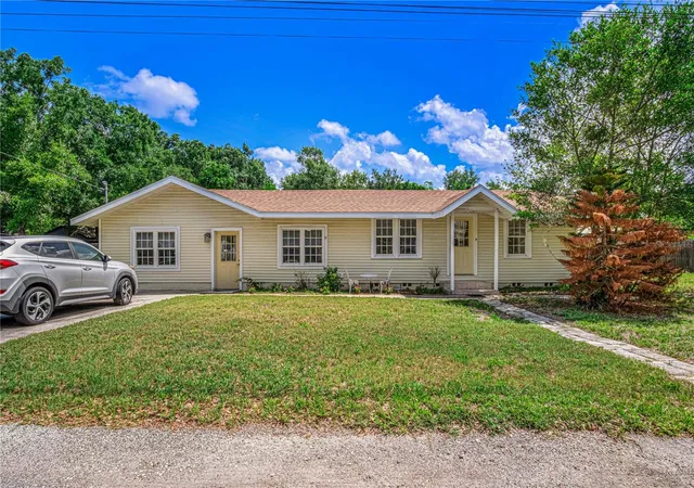 Homes for sale in Mount Dora, FL | 3545 Perkins Ave, Mount Dora, FL 32757 | MLS# V4949362