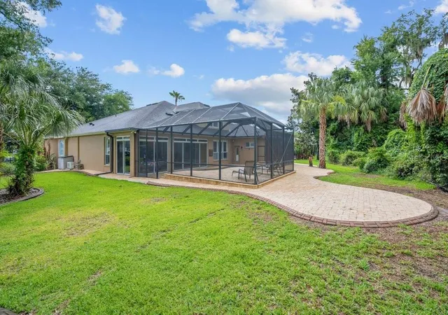 Photo 3 of Single family home for sale at 6122 Kestrelpark Dr, Lithia, FL 33547 | MLS# TB8513789 | Listing updated on 2026-09-06