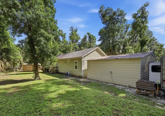 Homes for sale in San Mateo, FL | 105 Troupe Rd, San Mateo, FL 32187 | MLS# FC318908