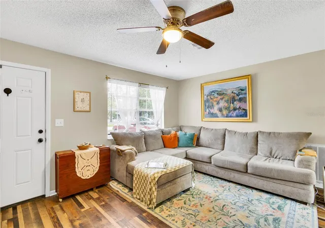 3rd image of 1733 Larkin Rd, Spring Hill, FL 34608 | MLS# W7886240
