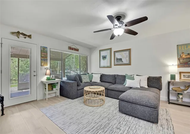 Homes for sale in Crystal River, FL | 1637 Se Paradise Cir #106, Crystal River, FL 34429 | MLS# O6412073