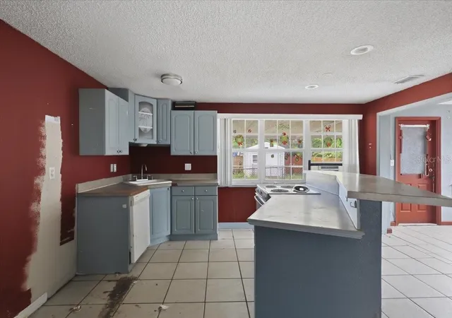 Photo 4 of Single family home for sale at 2605 Yale Rd, South Daytona, FL 32119 | MLS# FC318909 | Listing updated on 2026-09-28