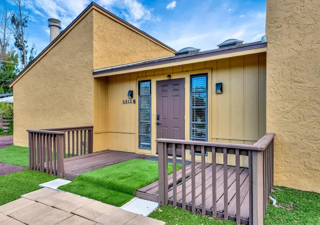 Photo 3 of Single family home for sale at 2315 Riverwood Pines Dr, Sarasota, FL 34231 | MLS# A4695340 | Listing updated on 2026-08-20