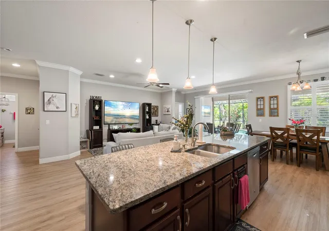 Photo 3 of Sale Pending at 3006 Oriole Dr, Sarasota, FL 34243 | MLS# C7526767 | Listing updated on 2026-10-06