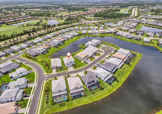 Photo 2 of Mansion for sale at 5609 Clearwater Ct, Bradenton, FL 34211 | MLS# A4695345 | Listing updated on 2026-09-21