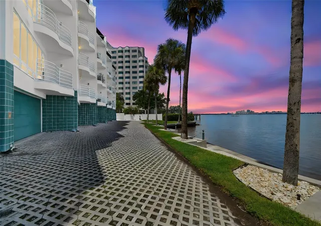 Homes for sale in Tampa, FL | 4950 Bayshore Blvd #30, Tampa, FL 33611 | MLS# TB8513827