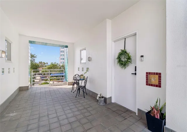 Homes for sale in Tampa, FL | 4950 Bayshore Blvd #30, Tampa, FL 33611 | MLS# TB8513827