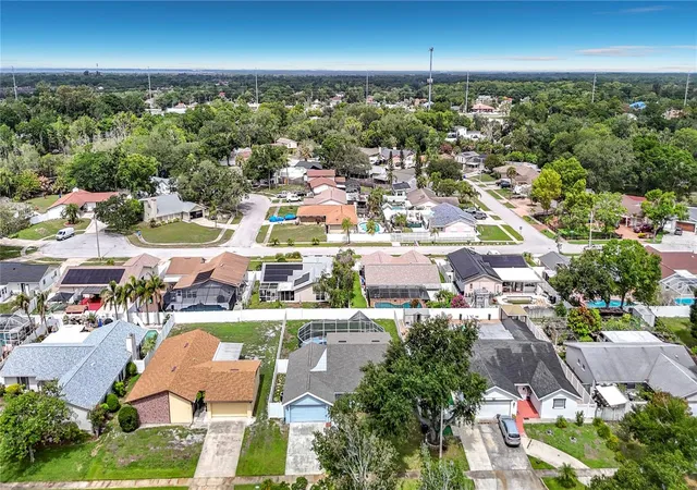 Photo 3 of Single family home for sale at 7010 Cobblewood Ct, Tampa, FL 33615 | MLS# TB8513832 | Listing updated on 2026-09-20
