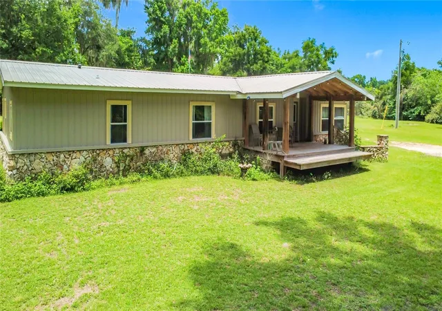 Photo 2 of Manufactured home for sale at 1919 Nw 100th Street, Ocala, FL 34475 | MLS# OM725689 | Listing updated on 2026-09-22