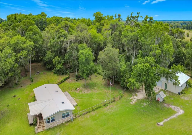 Photo 3 of Manufactured home for sale at 1919 NW 100th Street, Ocala, FL 34475 | MLS# OM725689 | Listing updated on 2026-09-22