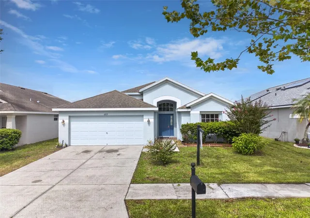 3rd image of 6833 Runner Oak Dr, Wesley Chapel, FL 33545 | MLS# TB8513841