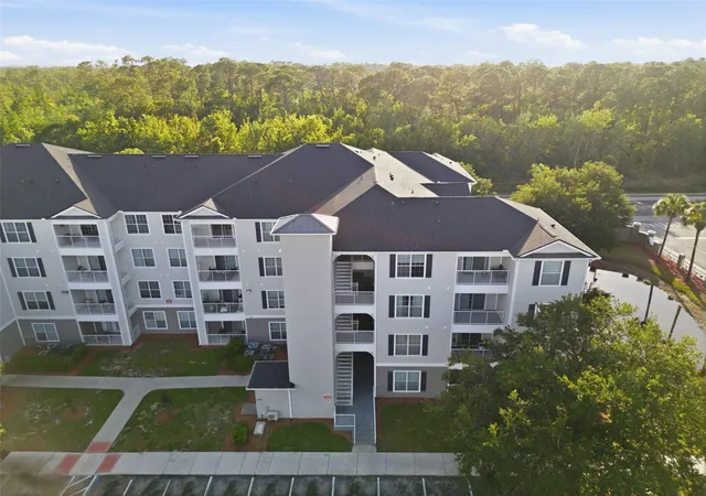 Photo 2 of Condo for sale at 3176 Feltrim Pl #302, Kissimmee, FL 34747 | MLS# O6412114 | Listing updated on 2026-09-08