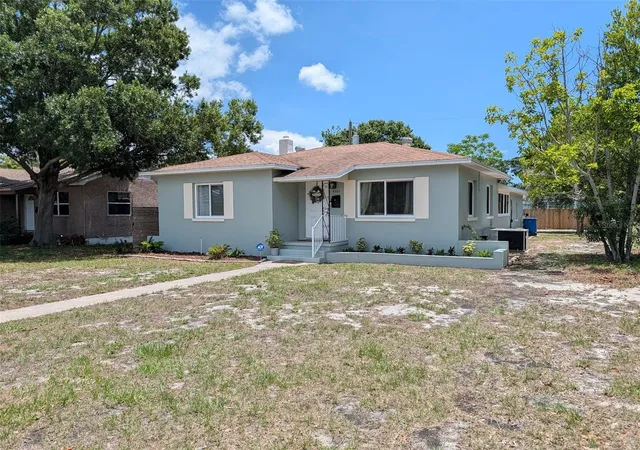 Homes for sale in Saint Petersburg, FL | 4332 9th Ave N, Saint Petersburg, FL 33713 | MLS# W7886245