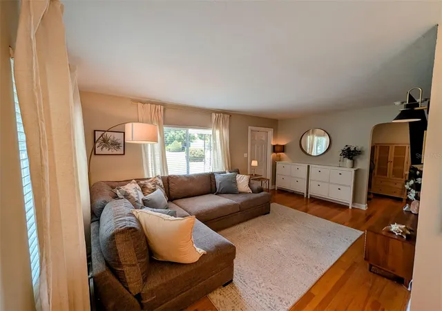Homes for sale in Saint Petersburg, FL | 4332 9Th Ave N, Saint Petersburg, FL 33713 | MLS# W7886245