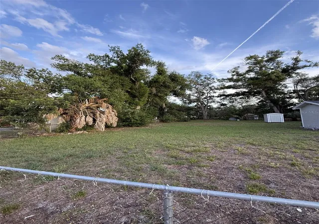 3rd image of 1605 E 33Rd Ave, Tampa, FL 33610 | MLS# TB8513880