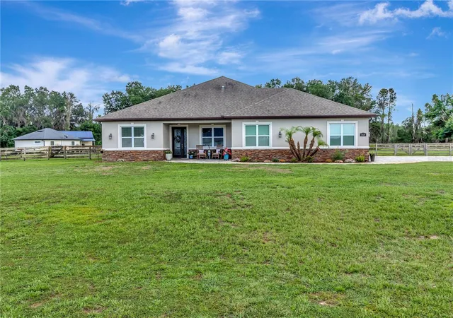 Photo 1 of Single family home for sale at 5020 Lakeshore Ranch Rd, Groveland, FL 34736 | MLS# G5113065 | Listing updated on 2026-08-26