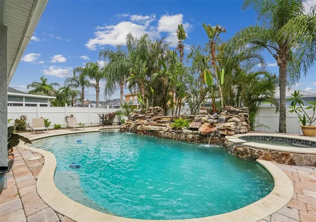 Photo 2 of Sale Pending at 11612 Windsorton Way, Tampa, FL 33626 | MLS# O6412187 | Listing updated on 2026-09-11