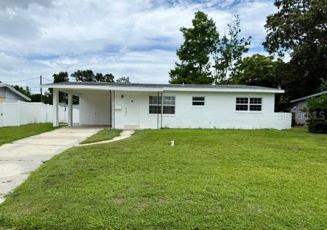 2nd image of 10450 Eastside Ave, Brooksville, FL 34601 | MLS# W7886252
