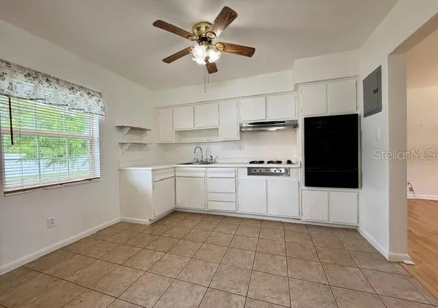 4th image of 10450 Eastside Ave, Brooksville, FL 34601 | MLS# W7886252