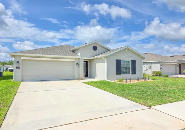 Photo 3 of Single family home for sale at 207 Winged Ft Ln, Daytona Beach, FL 32124 | MLS# FC318915 | Listing updated on 2026-08-23