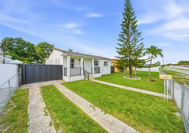 2nd image of 465 E 38th St, Hialeah, FL 33013 | MLS# TB8513944