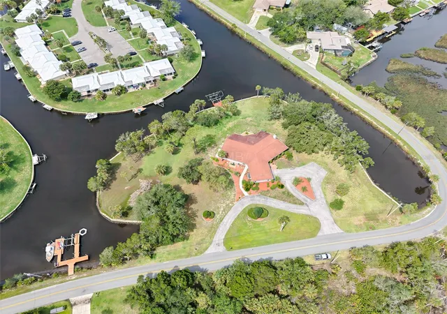 Homes for sale in Crystal River, FL | 11580 W Dixie Shores Dr, Crystal River, FL 34429 | MLS# OM725713