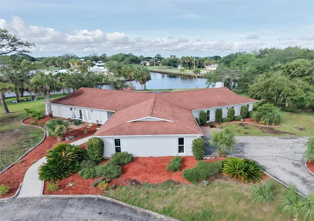 3rd image of 11580 W Dixie Shores Dr, Crystal River, FL 34429 | MLS# OM725713
