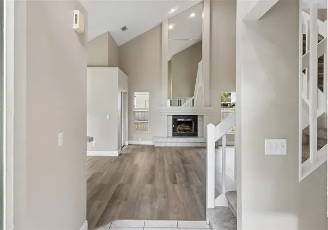 Photo 3 of Single family home for sale at 4017 Quail Briar Dr, Valrico, FL 33596 | MLS# TB8513948 | Listing updated on 2026-10-07