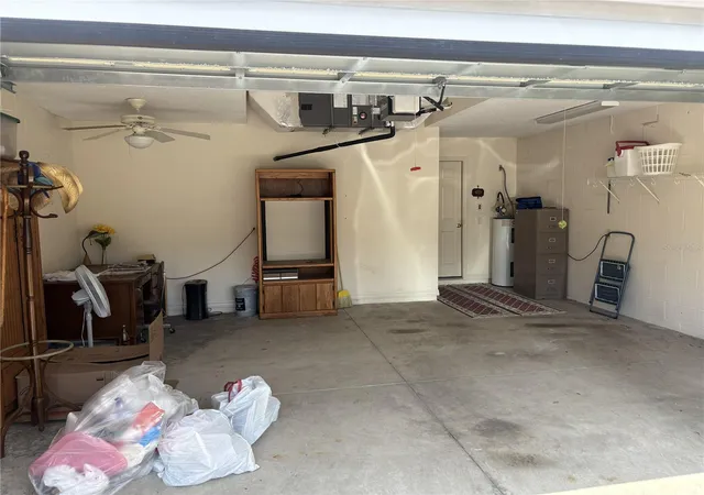 2nd image of 420 Glen Arbor Ln, Leesburg, FL 34748 | MLS# O6412207