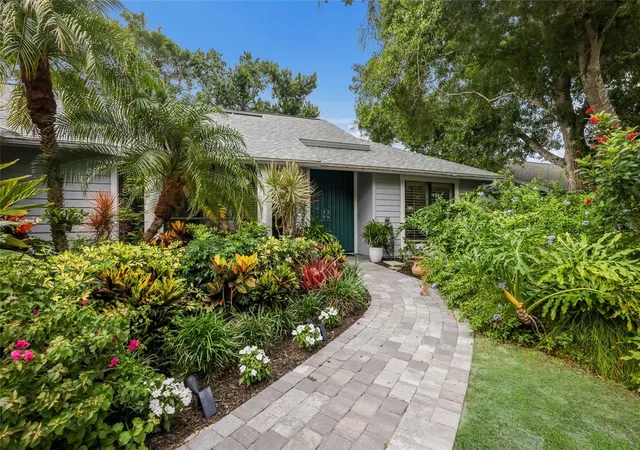 Photo 3 of Single family home for sale at 851 Faulkwood Ct, Sarasota, FL 34232 | MLS# A4695397 | Listing updated on 2026-09-16
