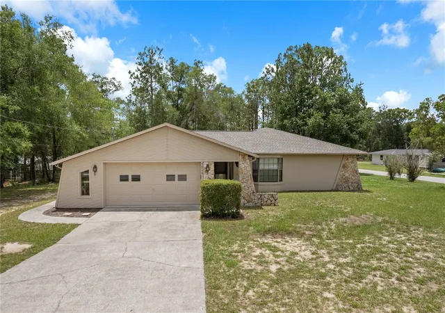 Homes for sale in Inverness, FL | 5216 E Hopp Ln, Inverness, FL 34452 | MLS# W7886258