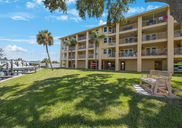 Homes for sale in Saint Petersburg, FL | 1125 Pinellas Bayway S #305, Saint Petersburg, FL 33715 | MLS# TB8513975