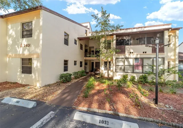 Photo 2 of Condo for sale at 3401 E Fort King St #202, Ocala, FL 34470 | MLS# OM725719 | Listing updated on 2026-09-07