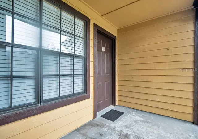 3rd image of 360 Lake Ontario Ct, Altamonte Springs, FL 32701