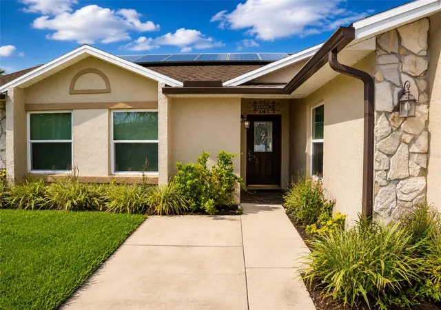 Photo 2 of Single family home for sale at 2609 Ml Run Blvd, Kissimmee, FL 34744 | MLS# S5150924 | Listing updated on 2026-09-01