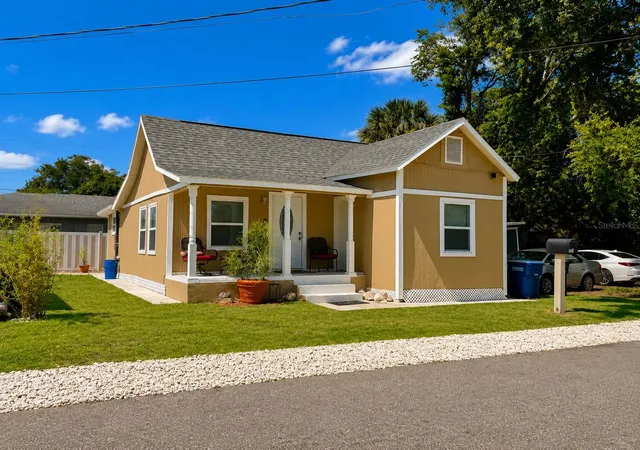 2nd image of 802 Jurgens St, Clearwater, FL 33755 | MLS# TB8514004