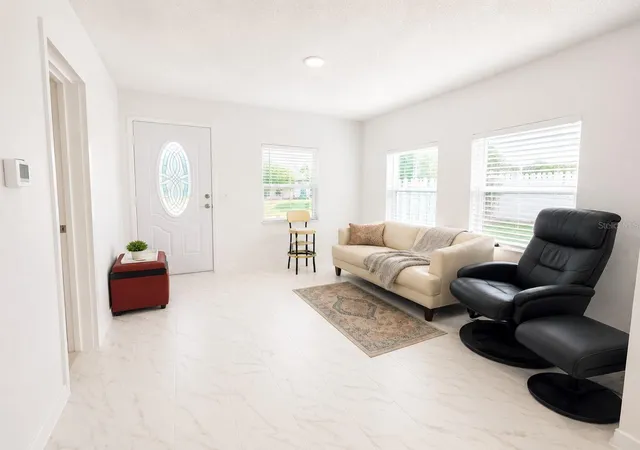 4th image of 802 Jurgens St, Clearwater, FL 33755 | MLS# TB8514004
