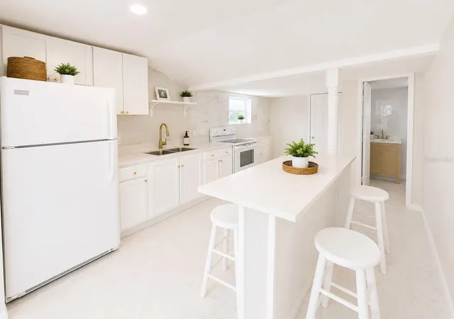5th image of 802 Jurgens St, Clearwater, FL 33755 | MLS# TB8514004
