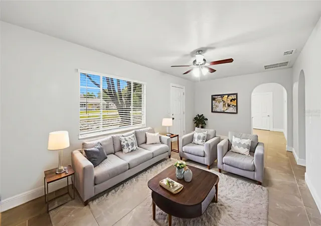 Homes for sale in Longwood, FL | 1715 Sunset Dr, Longwood, FL 32750 | MLS# O6412253