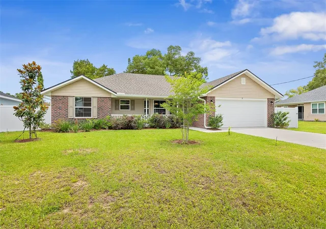 4th image of 8 Persimmon Dr, Palm Coast, FL 32164 | MLS# FC318919