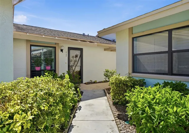 1st image of 6132 29th Ave W #6132, Bradenton, FL 34209 | MLS# A4695416
