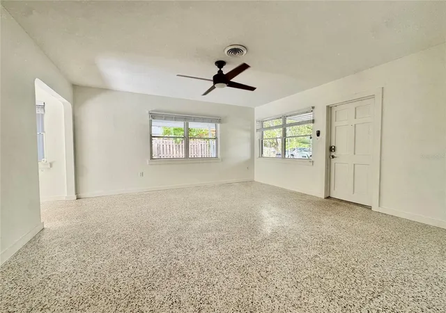 Photo 3 of Single family home for sale at 4722 Stevens Dr, Sarasota, FL 34234 | MLS# A4695417 | Listing updated on 2026-08-27