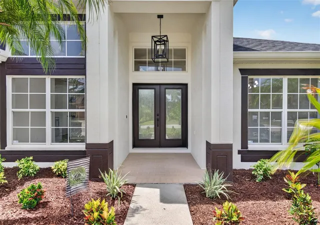 Photo 2 of Sale Pending at 7705 Nottinghill Sky Dr, Apollo Beach, FL 33572 | MLS# TB8514033 | Listing updated on 2026-10-07