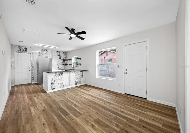 Photo 3 of Single family home for sale at 308 W 10th Street, Lakeland, FL 33805 | MLS# TB8514036 | Listing updated on 2026-10-20